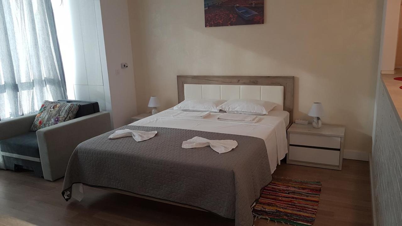 Ferienwohnung Estival Studio By Onix Blue Mamaia Nord Năvodari Exterior foto